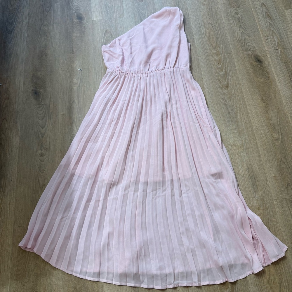 Elegant Pink One-Shoulder Midi Dress